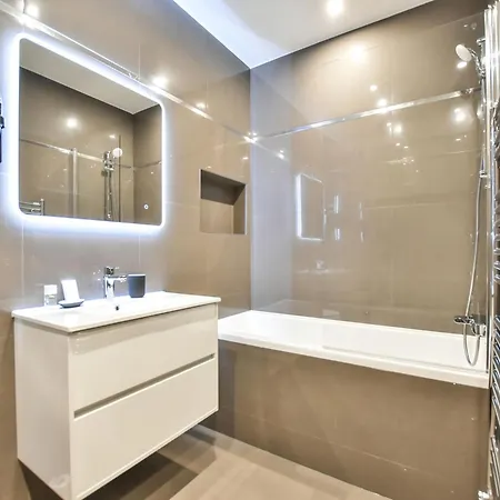 Authentic - 2br 8p - Near Opera Garnier * Parijs