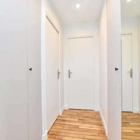 Authentic - 2br 8p - Near Opera Garnier
