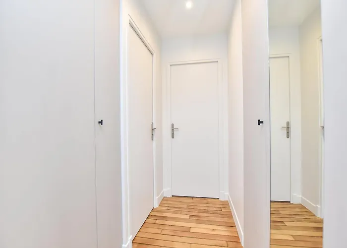 Authentic - 2br 8p - Near Opera Garnier