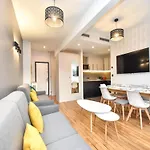 Authentic - 2br 8p - Near Opera Garnier Apartament
