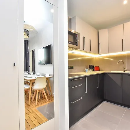 Apartamento Authentic - 2br 8p - Near Opera Garnier *